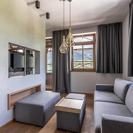 Seehotel Bellevue By Keyone Szálloda Zell am See