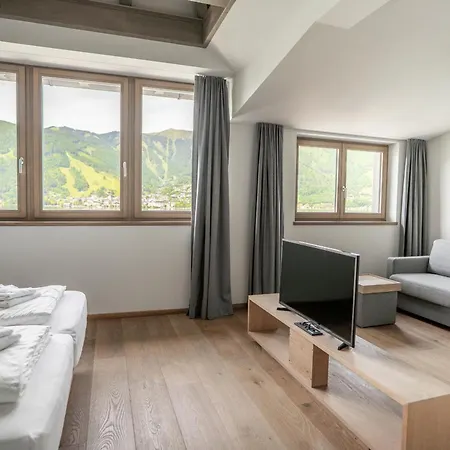 Seehotel Bellevue By Keyone Szálloda Zell am See